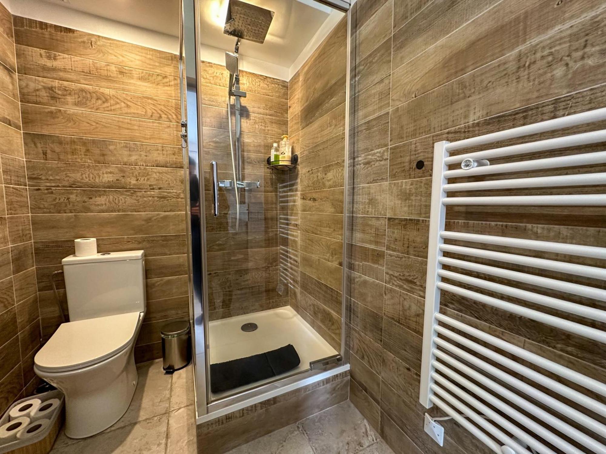 Cosy Madrid, Appartement Proche De La Mer Κάννες Εξωτερικό φωτογραφία